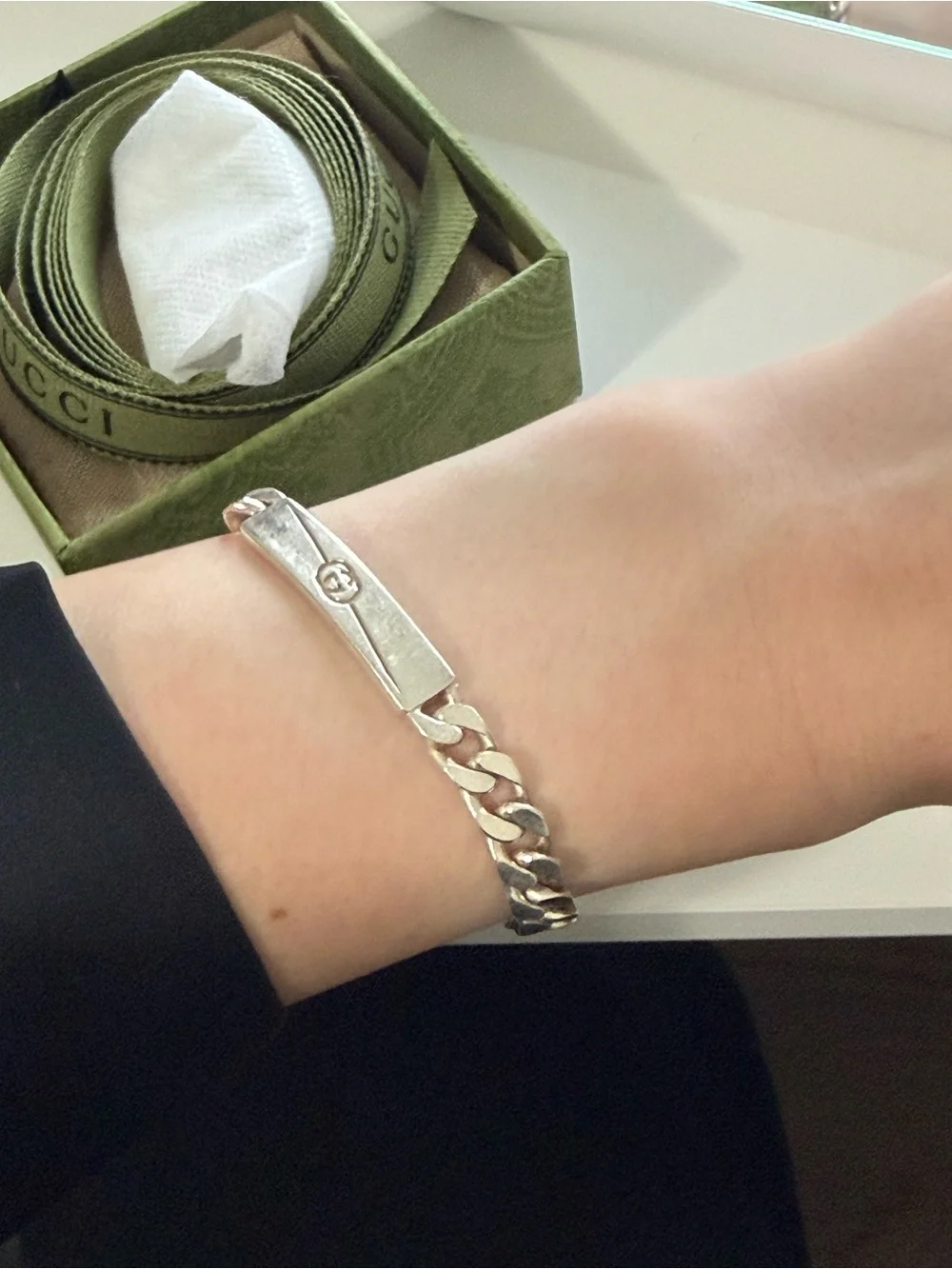 Authentic Gucci Diagonal Interlocking G Bracelet Style : 774054 J8400 8106